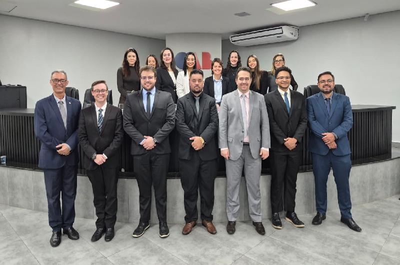 OAB Franca realiza quarta solenidade de entrega de carteiras e soma 90 novos advogados em 2026